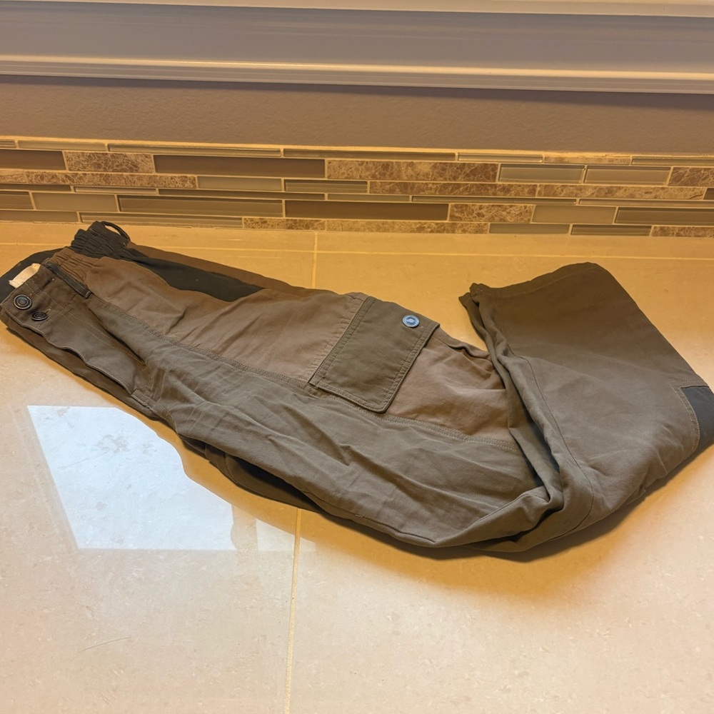 Women’s Gilded Intent Cargo Pants
